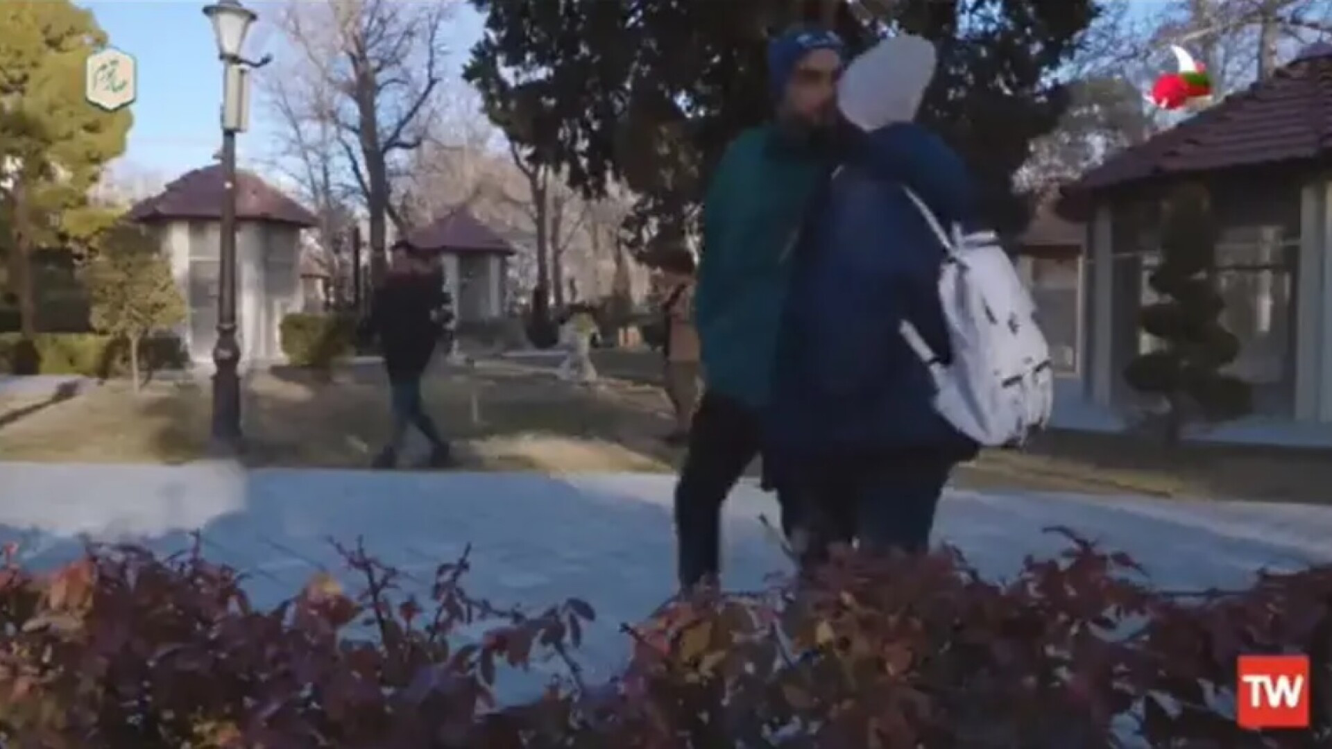 Țara unde o televiziune de stat și-a cerut scuze publice după ce a difuzat imagini cu un cuplu care se săruta. VIDEO