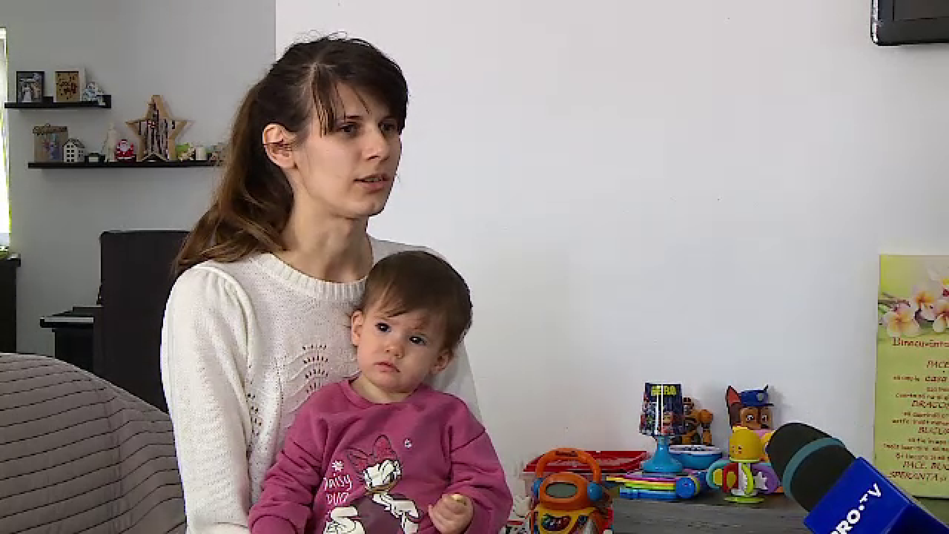 Ce s-a întâmplat într-o localitate din Dolj unde primarul a început să dea stimulente de mii de lei pentru nou-născuți