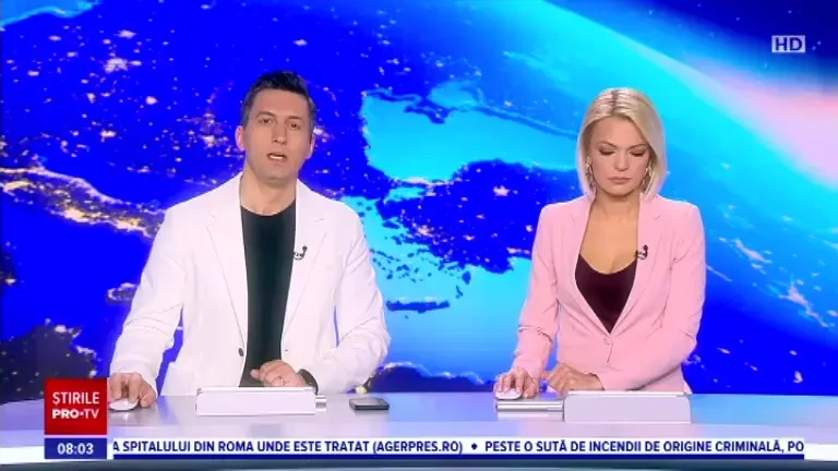 O mașină în care se aflau trei tinere a izbit cu putere doi stâlpi de iluminat. Șoferița consumase băuturi alcoolice