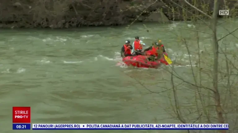 Au început competițiile de rafting din acest an. Prima etapă se desfășoară la Nehoiu, pe râul Buzău