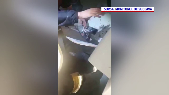 Și-a pus telefonul la încărcat și a izbucnit un incendiu. Panică în miez de noapte la Suceava