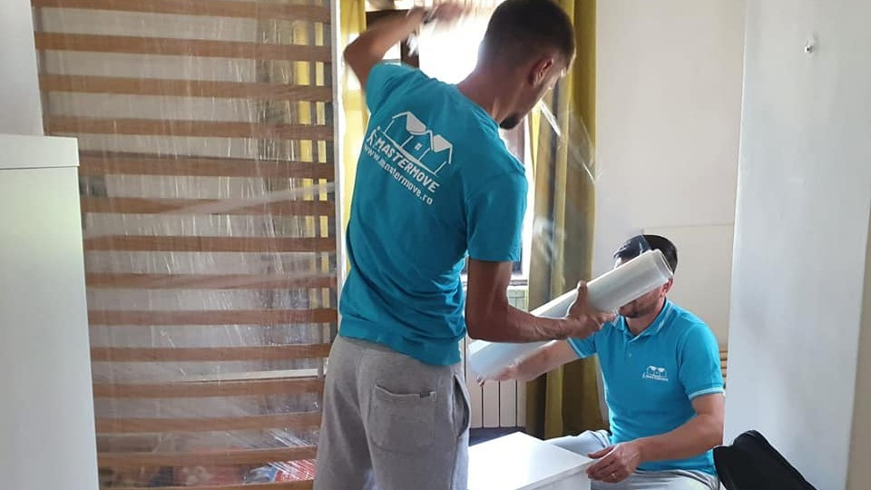 (P) Debarasare mobilă veche și obiecte nefolositoare în siguranță cu MASTERMOVE