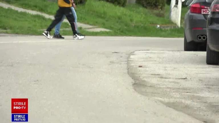 Un bătrân din Alba a ajuns în comă la spital, după ce a fost atacat de un adolescent de 18 ani. Agresorul a fost arestat