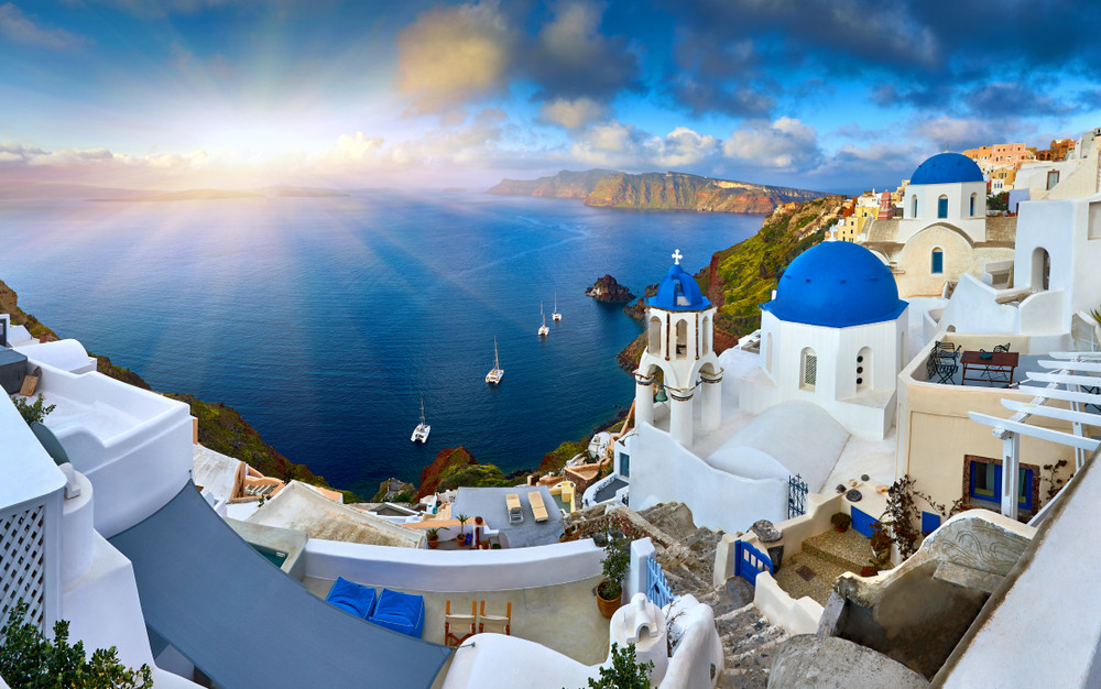 Zece insule din Grecia pe care poți să le vizitezi în 2025 și cum să ajungi la ele din România