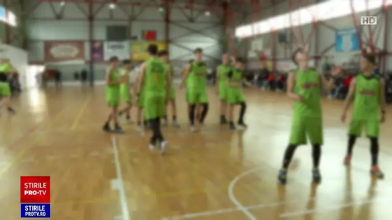 A murit cu zile. Salvarea chemată pentru antrenorul care s-a prăbușit în timpul unui meci la Focșani nu avea medic