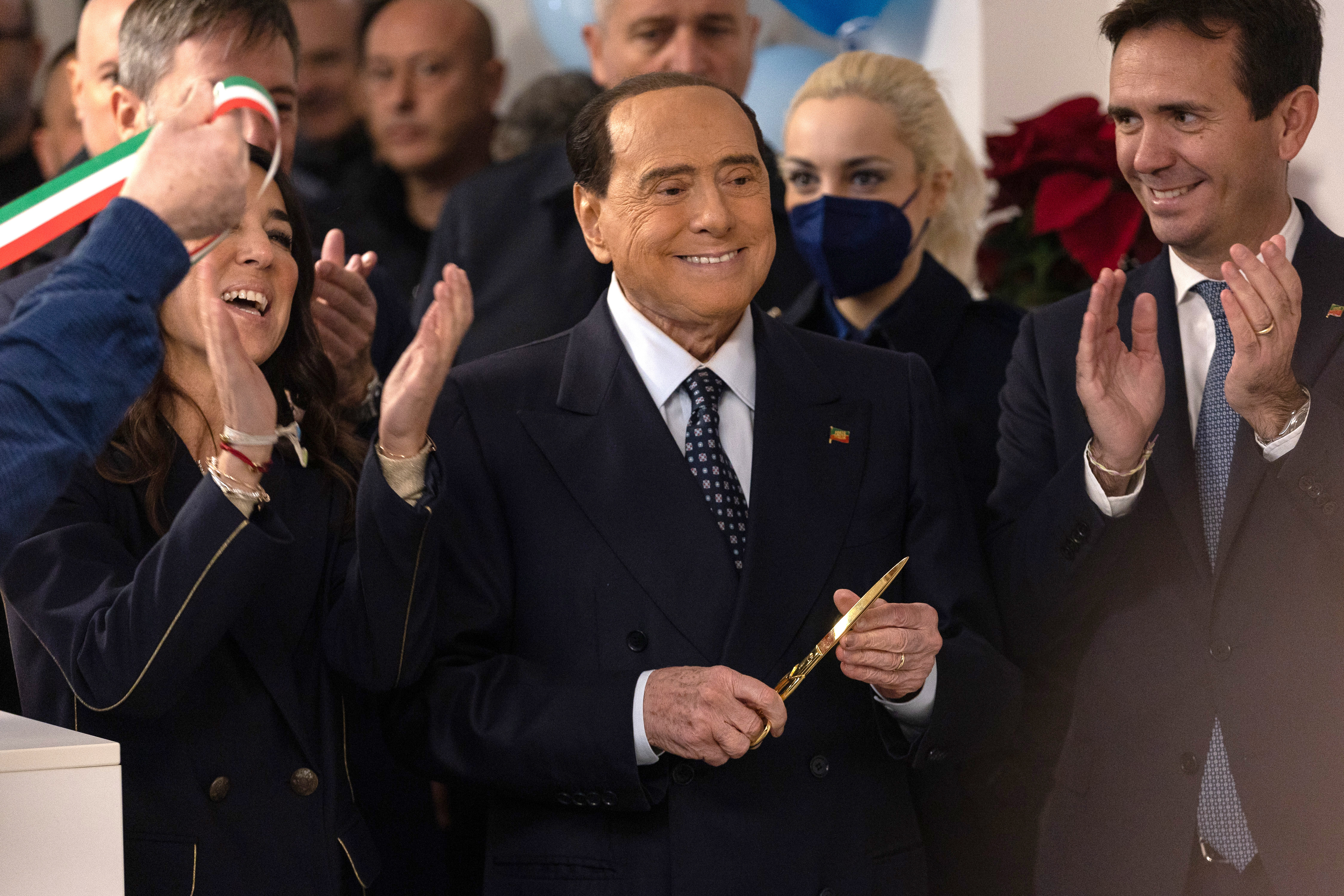 Testamentul lui Berlusconi. Cum se împart șase miliarde de euro între cei cinci copii, ultima parteneră și alți apropiați