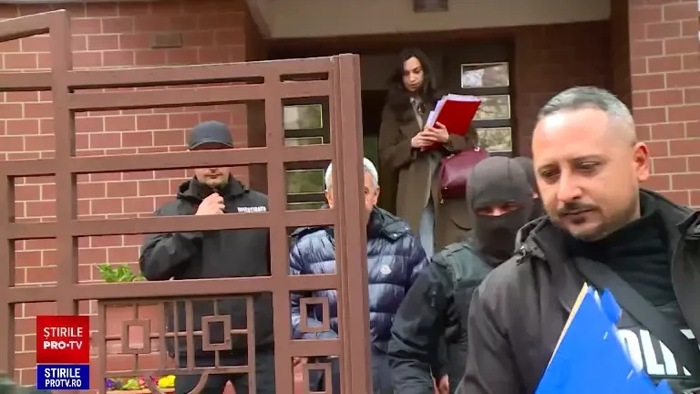Dan Diaconescu, găsit în debara de mascații veniți la percheziție. O minoră l-ar fi șantajat să nu-l denunțe
