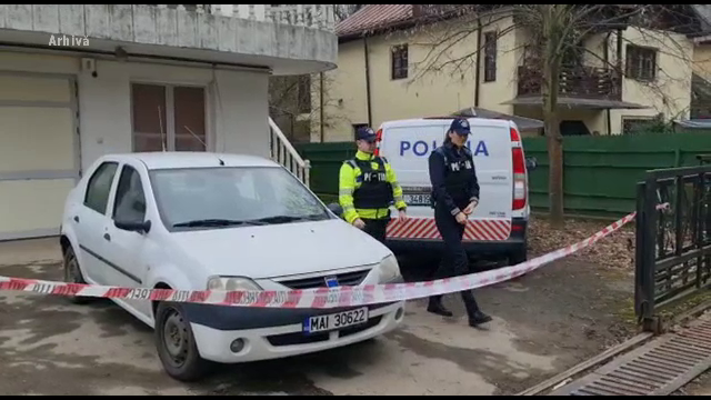 Presupușii traficanți de droguri ai adolescentului din Pitești care și-a ucis tatăl, duși la audieri