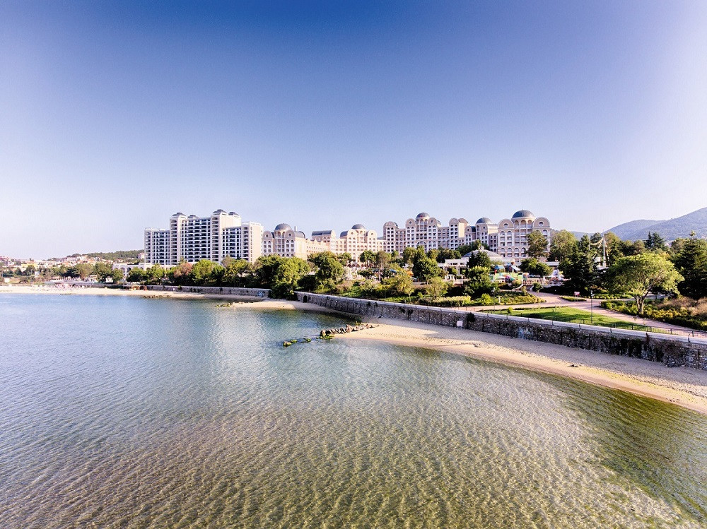 (P) Hyatt Hotels schimbă jocul în turismul din regiune și deschide 5 resorturi all-inclusive la mare în Bulgaria