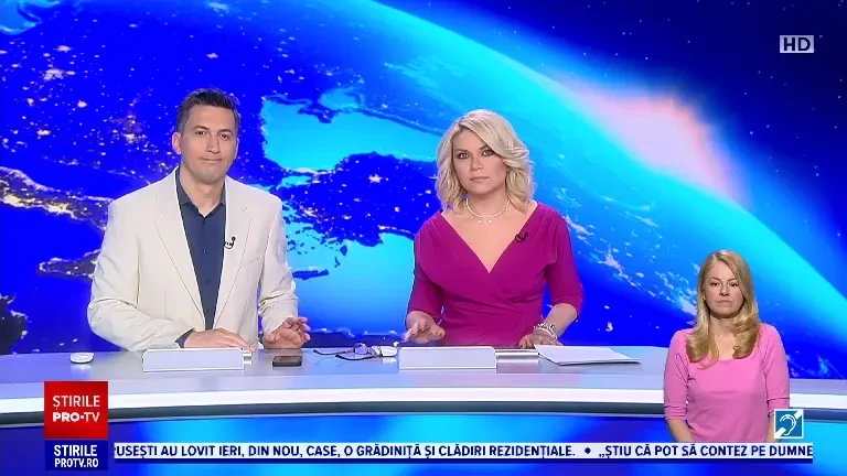 Incendiu violent în județul Argeș. Patru mașini de pompieri și un echipaj SMURD au intervenit la fața locului