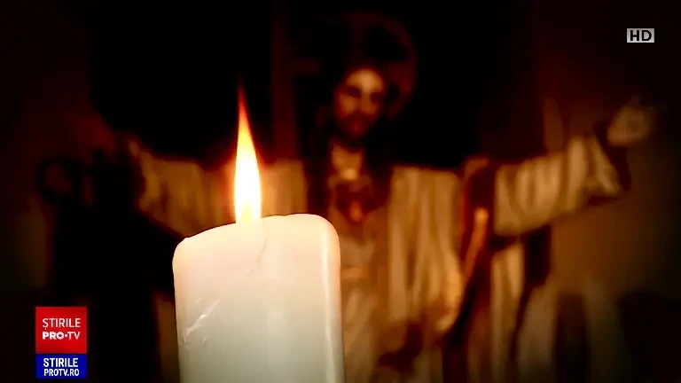 Pregătiri pentru slujba de Înviere de la Arhiepiscopia Tomisului. ÎPS Teodosie va aduce, din nou, Lumina de pe mare