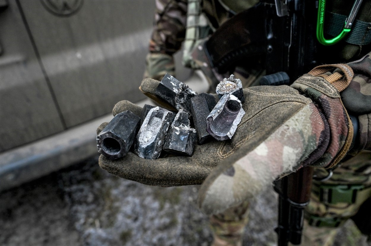 Rușii atacă cu muniție incendiară la Ceasiv Iar, oraș în care se află în continuare civili