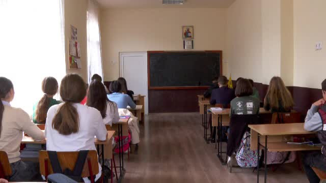 Sindicatele din educație propun exmatriculare, detenție școlară și amenzi pentru părinții elevilor indisciplinați