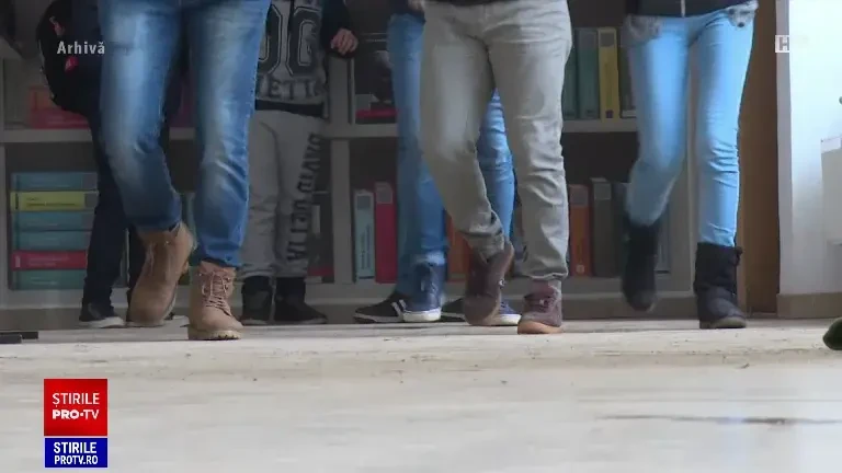 Sindicatele din educație propun exmatriculare, detenție școlară și amenzi pentru părinții elevilor indisciplinați