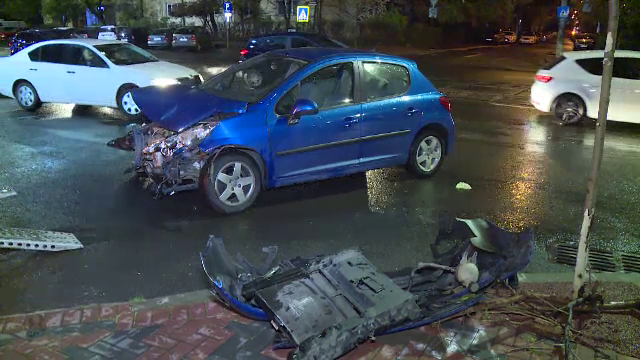 Doi soți care urmau să plece în Grecia au fost accidentați de un șofer, în Capitală. Bărbatul dă vina pe condițiile meteo