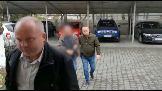 Medicul ORL din Buzău care a luat mită de la mama unui pacient, în arest la domiciliu pentru 30 de zile