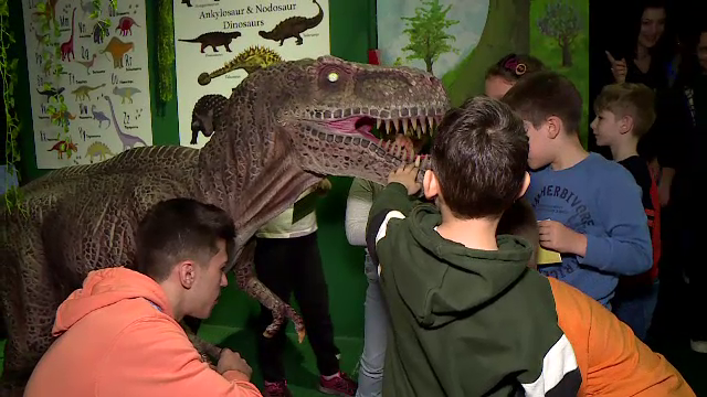 Activități pentru cei mici în vacanța de Paște. Ofertele sunt variate, de la vopsit ouă și activități tematice