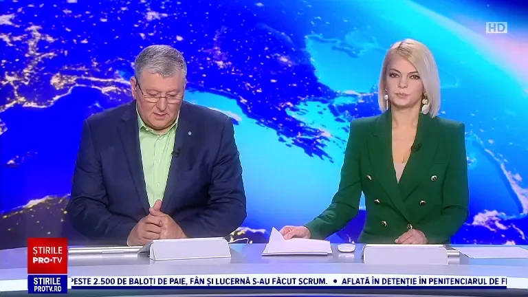 Un incendiu a făcut prăpăd la o fermă din Vâlcea. Peste 2.500 de baloți de paie, fân și lucernă s-au transformat în scrum