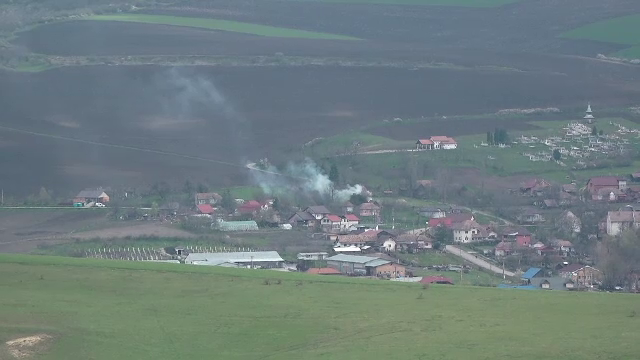 Ardelenii au aprins focurile din Joia Mare. Ce semnificație au flăcările