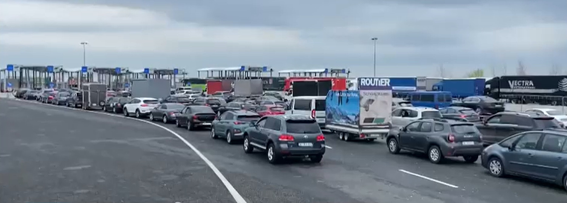 Care sunt destinațiile preferate de români pentru vacanța de Paște. Șoferii și-au testat răbdarea încă de la ieșirea din țară