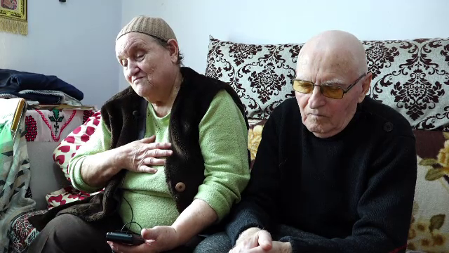 O asociație din Baia Mare le-a făcut Paștele mai frumos bătrănilor nevoiași din oraș. ”Eu sunt mulțumită”