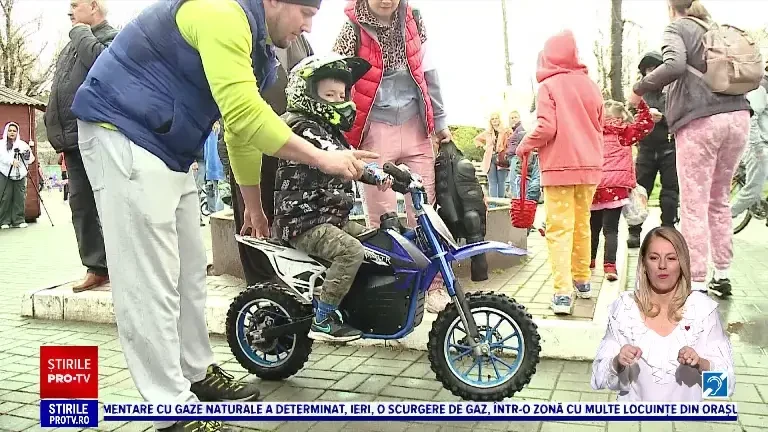 ”Motoiepurașul” din Turda. Vânătoare de ouă de Paște printre motociclete: ”Foarte încântați, foarte grăbiți”