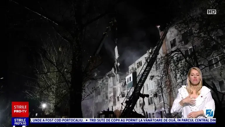 FOTO. Zeci de case din orașul ucrainean Sloviansk, distruse de rachetele Rusiei: ”Peste 20 de răniți și cel puțin 11 morți”