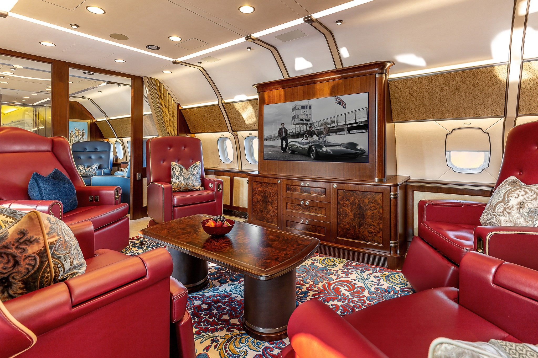 Klaus Iohannis merge în America de Sud cu același avion de lux cu care a fost în Japonia. Prețul este secret de stat FOTO