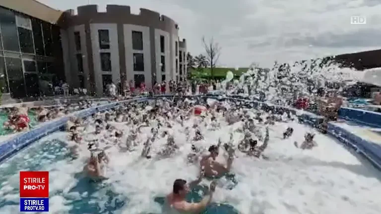 Paștele ploios i-a trimis pe turiști la spa. Relaxare în piscină și masaj