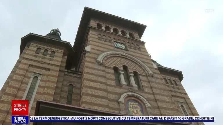 Sute de credincioși au participat la Marșul Învierii, la Timișoara. „Mergem să vestim Învierea Domnului”