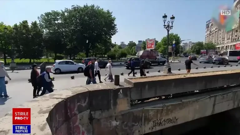 Ministerul Dezvoltării cere bani de la Guvern pentru reparații la planșeul din Piața Unirii, în pericol să se prăbușească