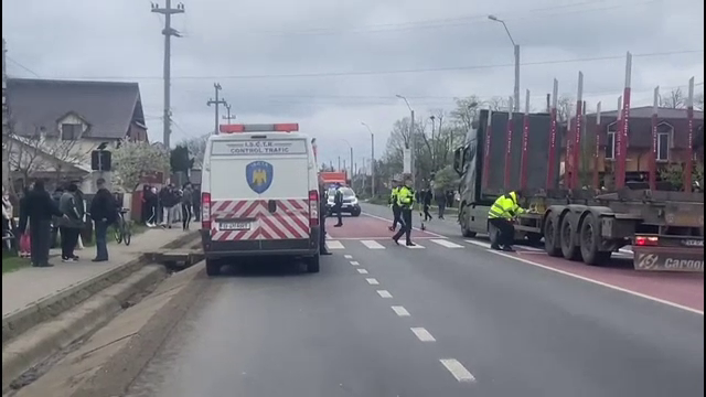 Copii loviți de tir pe trecerea de pietoni, în Iași. Băiatul cel mare e în stare de șoc după ce și-a văzut frățiorul ucis