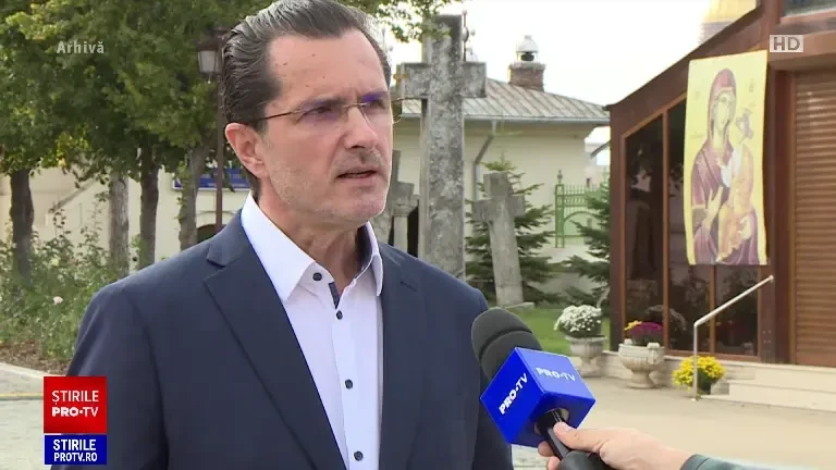 Vasile Bănescu a lansat „săgeți” către ÎPS Teodosie, în disputa unificării datei Paștelui la ortodocși și catolici