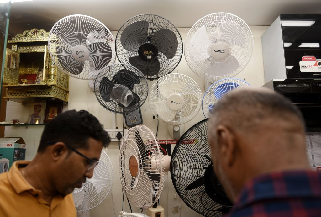 FOTO. Un val de de căldură neobișnuit a cuprins Asia. Decese provocate de temperaturile record