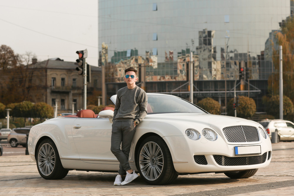 Cele 10 orașe cu cea mai mare creştere a numărului de milionari. Locul în care s-a dublat numărul bogaților într-un an