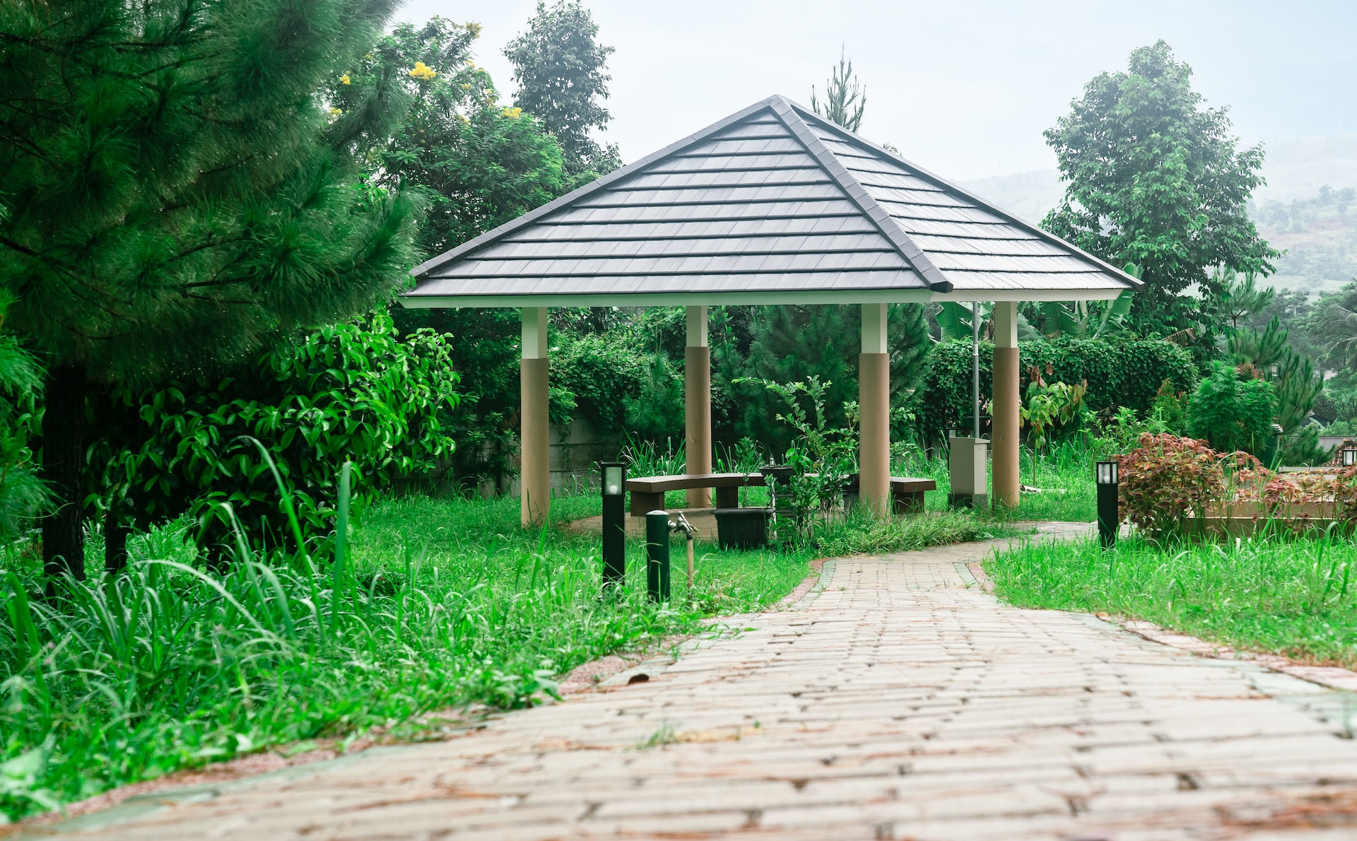 (P) Ce tip de pavilion să alegi pentru grădina ta?