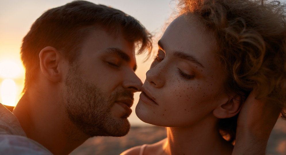 Guvernul SUA interzice personalului american din China să aibă relaţii sexuale cu cetăţeni chinezi. Măsura controversată