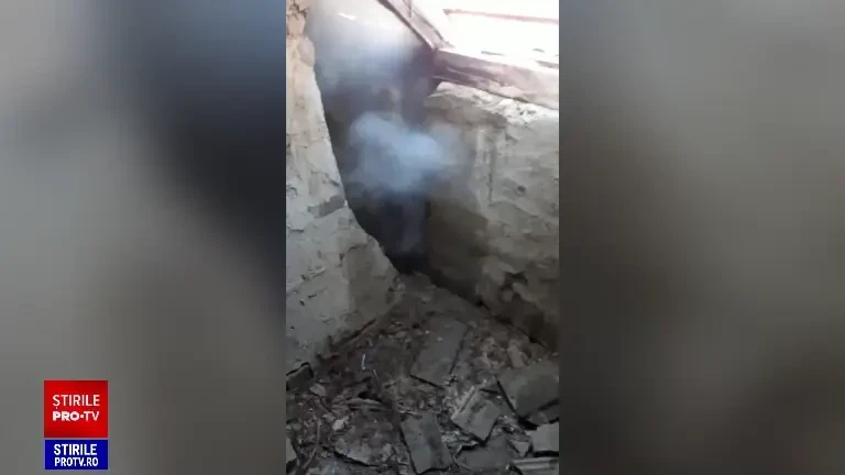 Incendiu izbucnit la o școală din Socodor, Arad. Aproximativ 50 de persoane s-au autoevacuat | FOTO