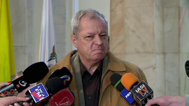 Scriitorul Răsvan Popescu: Să faci astăzi literatură e ca și cum ai face muncă în folosul comunității, fără să fii obligat