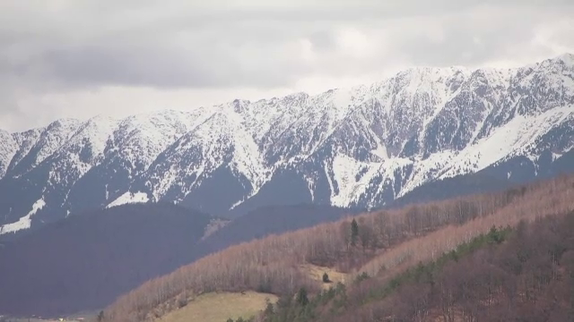 România a ajuns destinația preferată de români în ultimul an. Vacanța, însă, este un lux pentru un sfert dintre noi