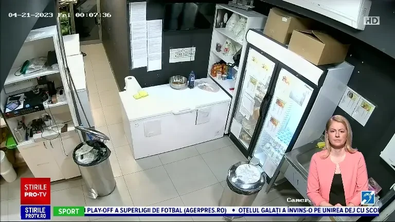 „Suntem ca în vestul salbatic”. Angajații unui fast food din București, atacați cu maceta de un client nemulțumit de șaorma