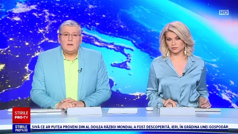 Accident înfiorător. O cisternă plină cu combustibil a fost lovită de o mașină și a luat foc | GALERIE FOTO