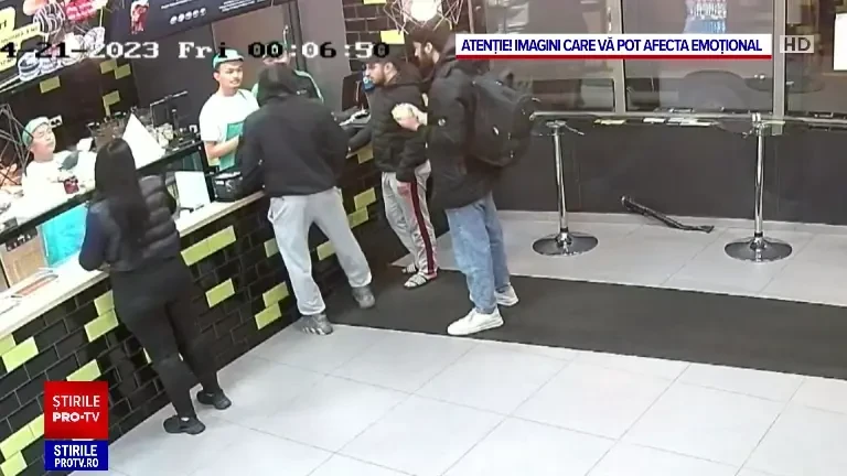 Bărbatul care a atacat cu maceta angajații unui fast-food din București s-a predat la poliție și a fost reținut