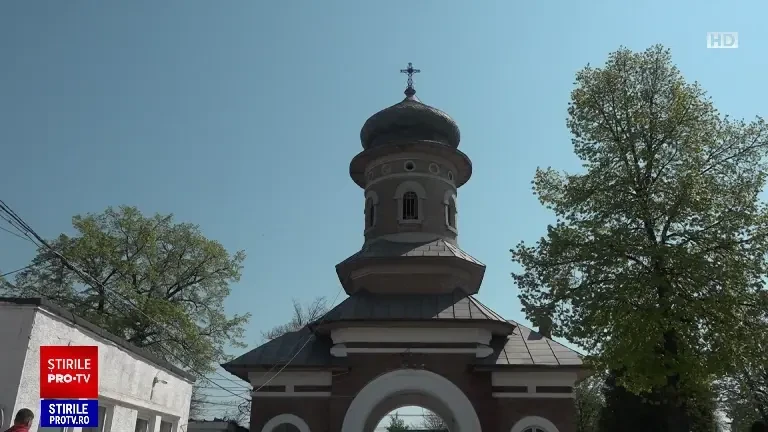 Românii sărbătoresc Paștele Blajinilor: ”Ăsta-i Paștele lor, al Morților”