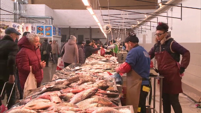 România are un sfert din suprafața piscicolă de apă dulce a UE, dar mâncăm pește tot mai scump. ”Au devenit dușmanii noștri”