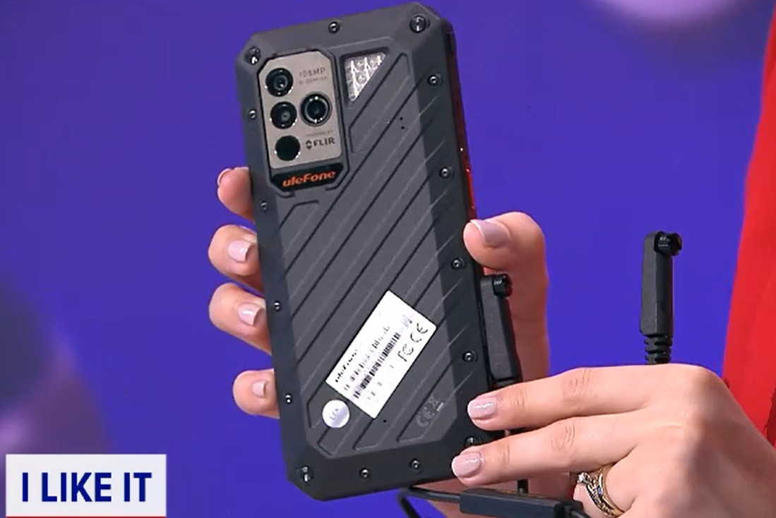 Telefoane rezistente la apă, frig și la șocuri, dotate cu termoviziune și endoscop. Cât costă aceste modele