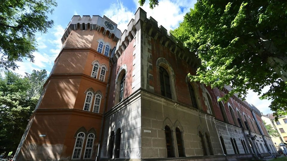 Castelul Huniade, cea mai veche clădire din Timișoara, va fi renovat din temelii, cu 22 milioane de lei, bani europeni