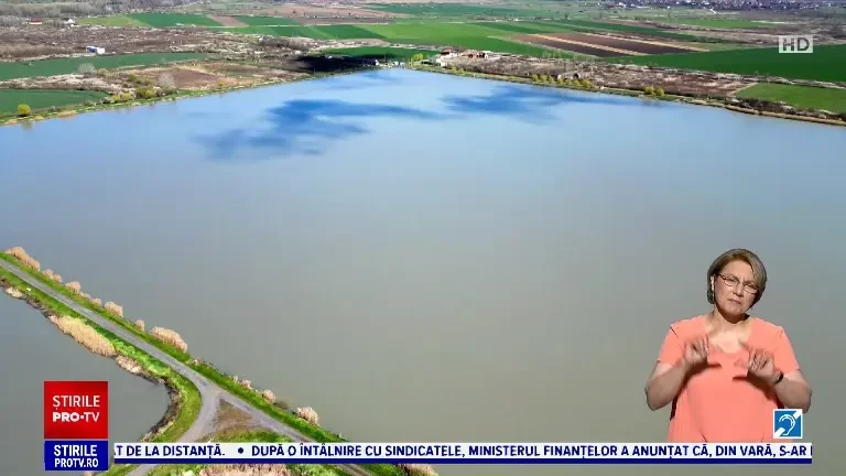 România are un sfert din suprafața piscicolă de apă dulce a UE, dar mâncăm pește tot mai scump. ”Au devenit dușmanii noștri”