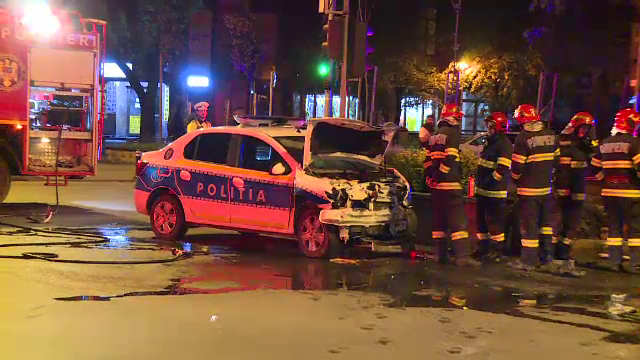 Doi polițiști au ajuns la spital, după ce autospeciala în care se aflau a fost lovită de o mașină