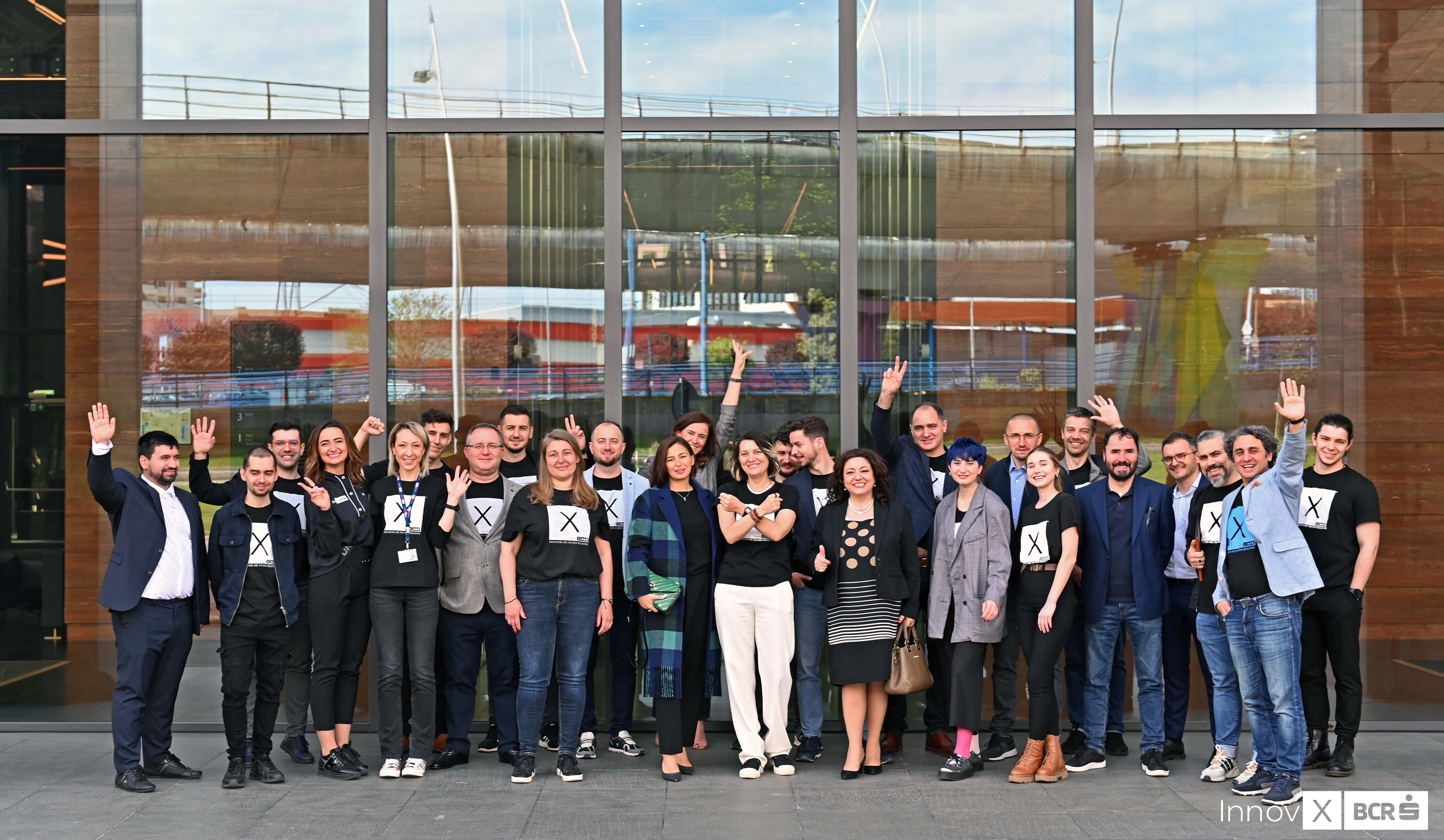 (P) Elevator Pitch Day: 10 start-up-uri de tehnologie și-au prezentat afacerile, în 60 de secunde, în liftul din sediul BCR